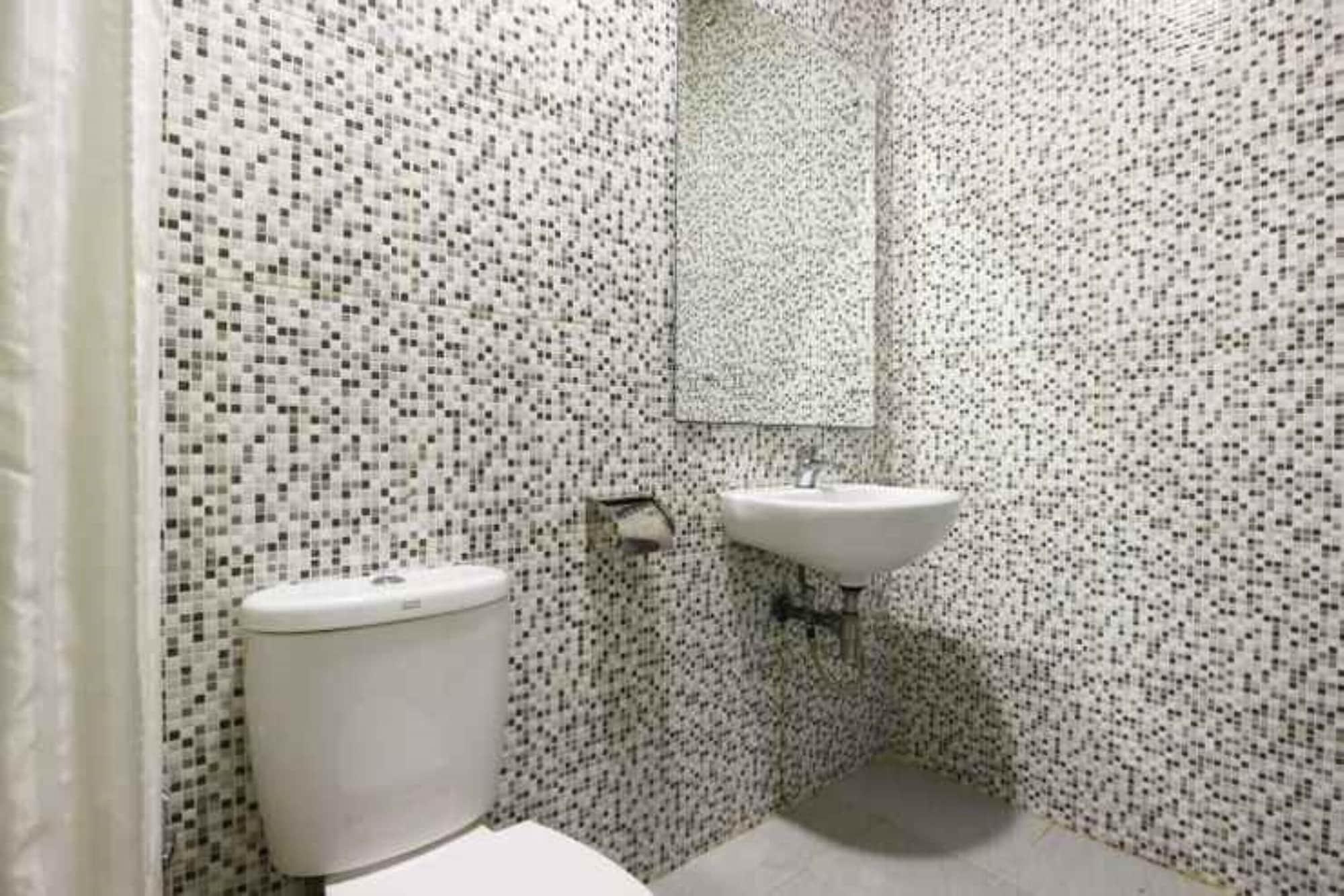 Blitz Hotel Batam Екстериор снимка