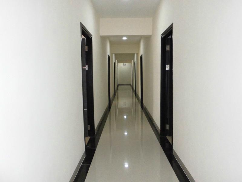 Blitz Hotel Batam Екстериор снимка